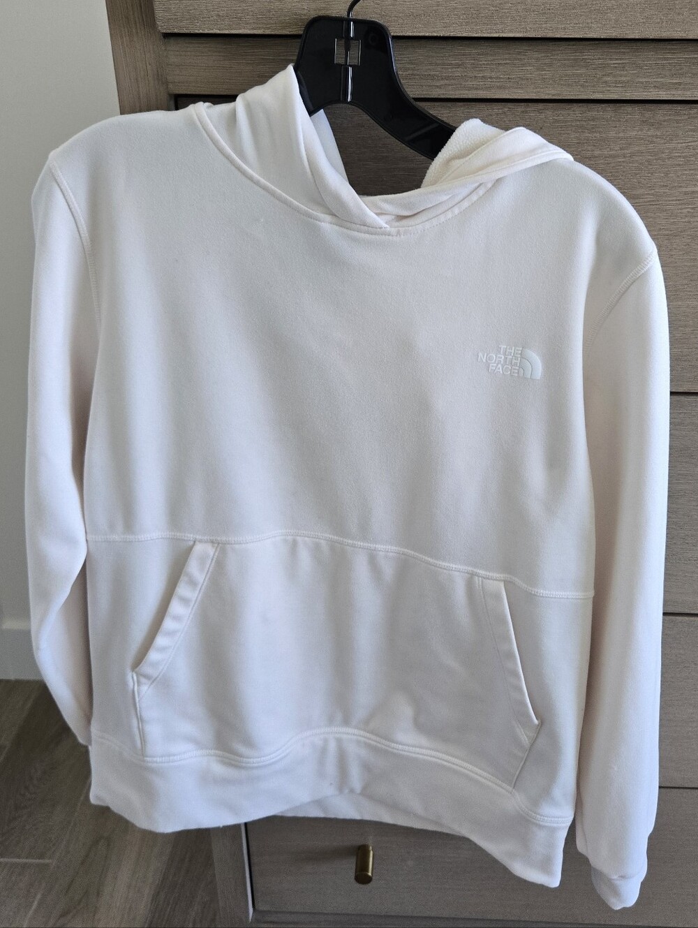 The North Face Women's Cream Crewneck Hoodie Sweatshirt. Medium.